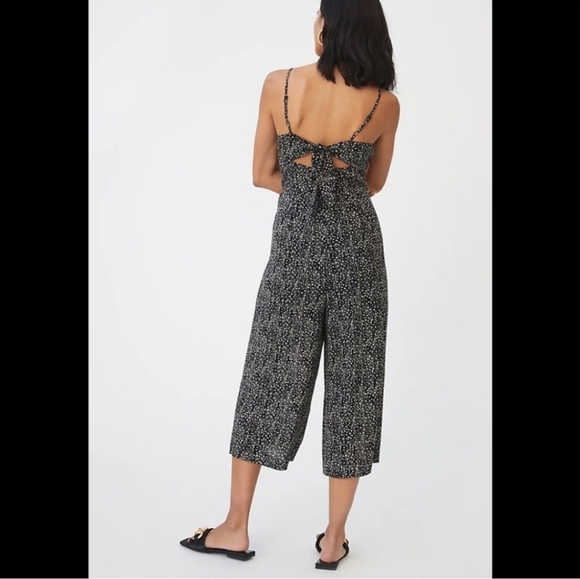 Anthropologie Hatch Stassi Jumpsuit with tie back Size 2 NWT - Picture 2 of 11